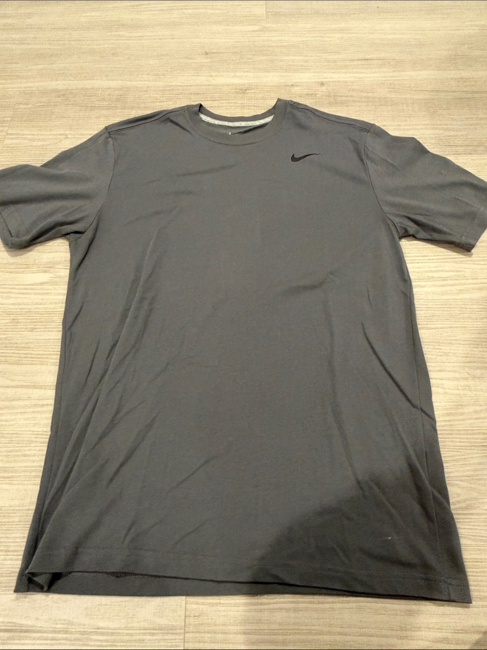 Nike Men's Short-Sleeve Athletic Tee
